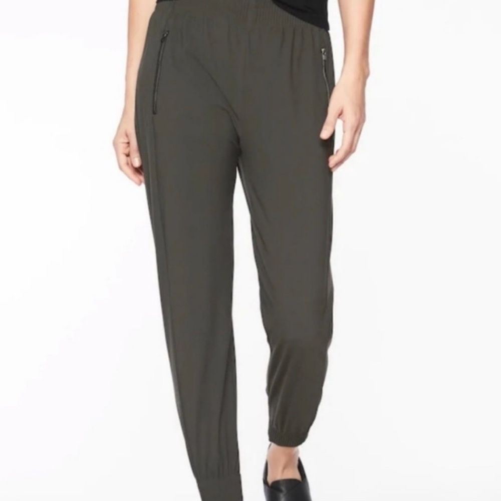 Athleta M Olive Cosmic Jogger Pants